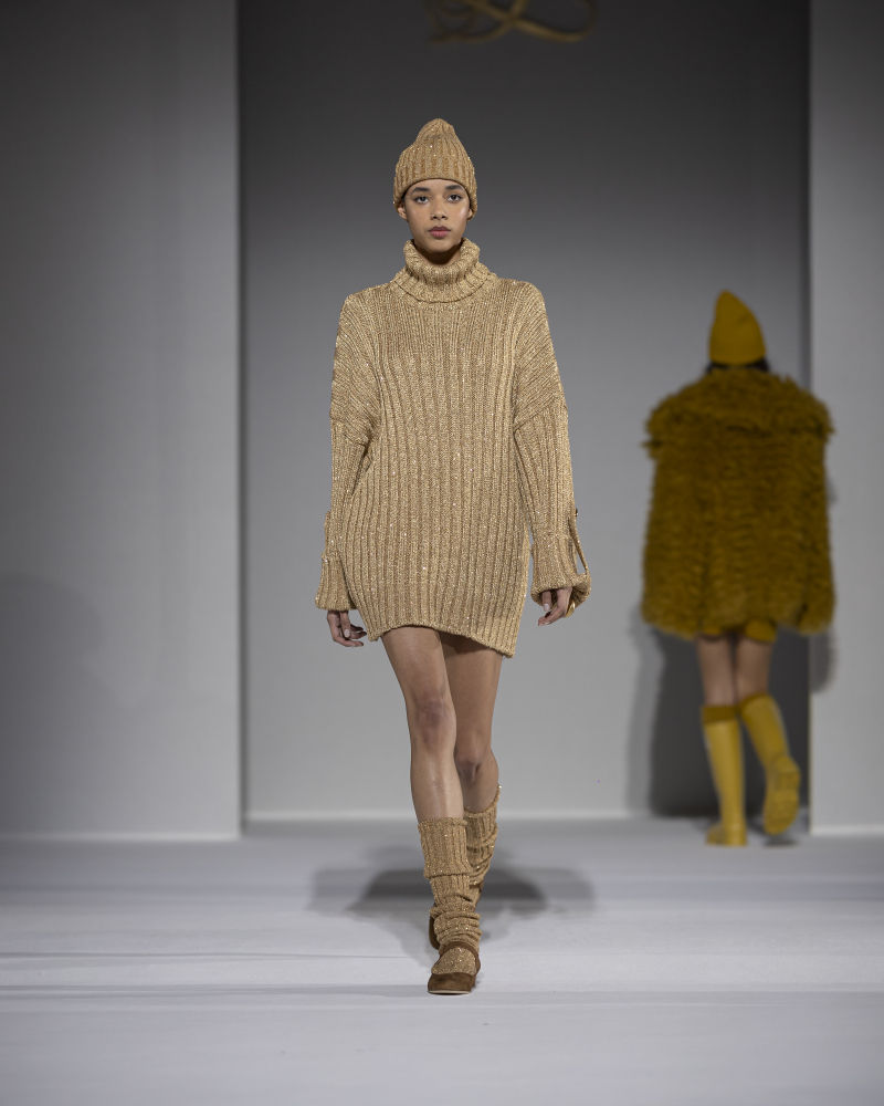 MILAN, ITALY - FEBRUARY 25: A model walks the runway at the Luisa Spagnoli fashion show during the Milan Fashion Week Womenswear Fall/Winter 2024-2025 on February 25, 2024 in Milan, Italy. (Photo by Justin Shin/Getty Images)