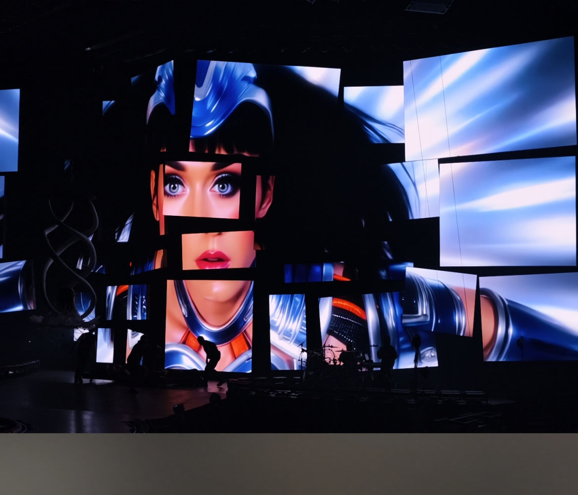 Las proyecciones del concierto fueron mostrando el hilo argumental del concierto.