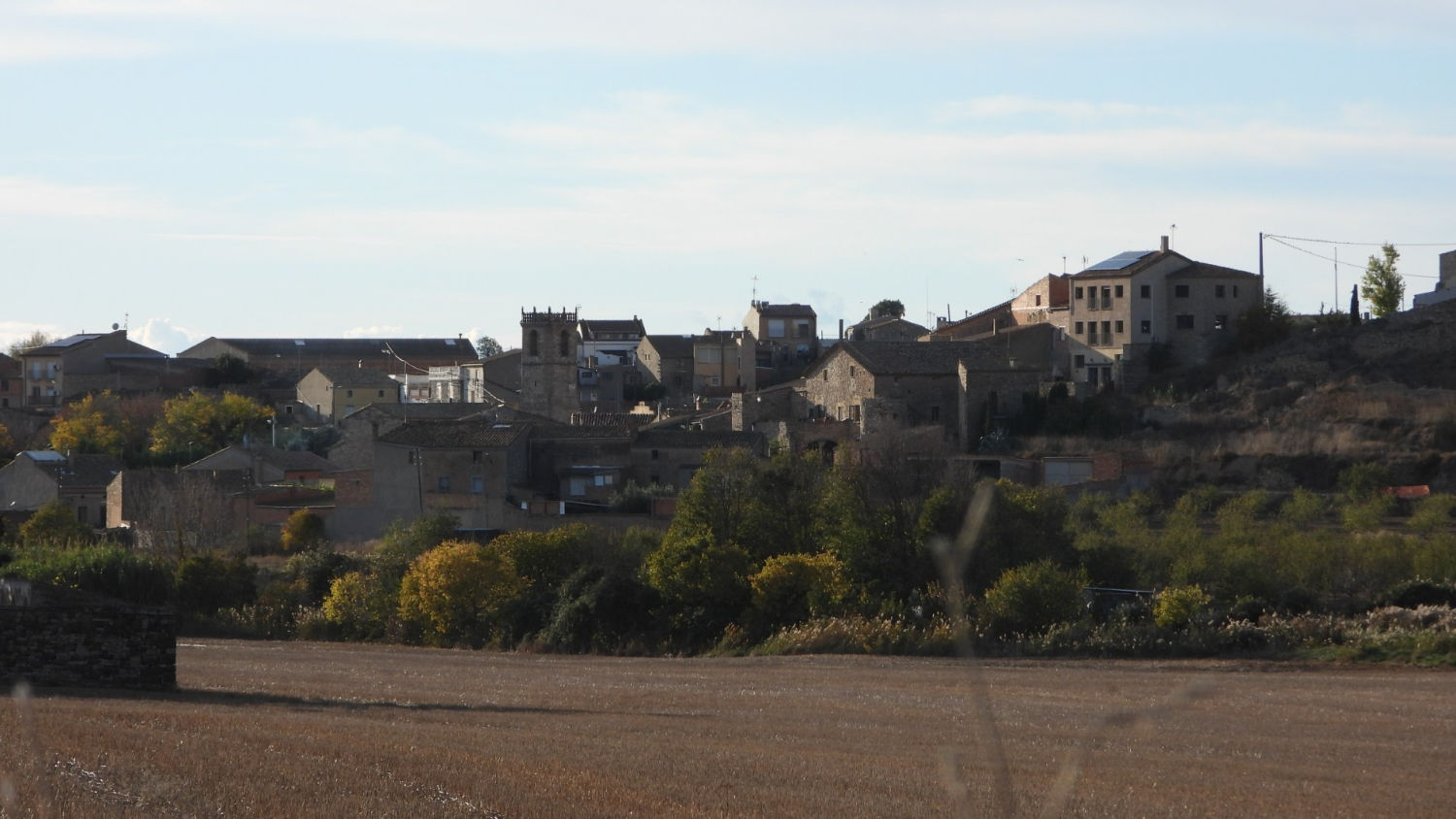 A las afueras del pueblo.