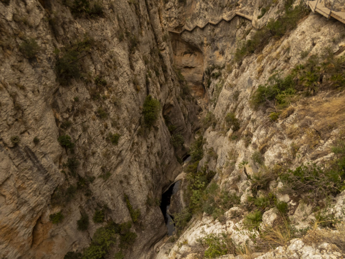Desfiladero de la pasarela de Relleu.