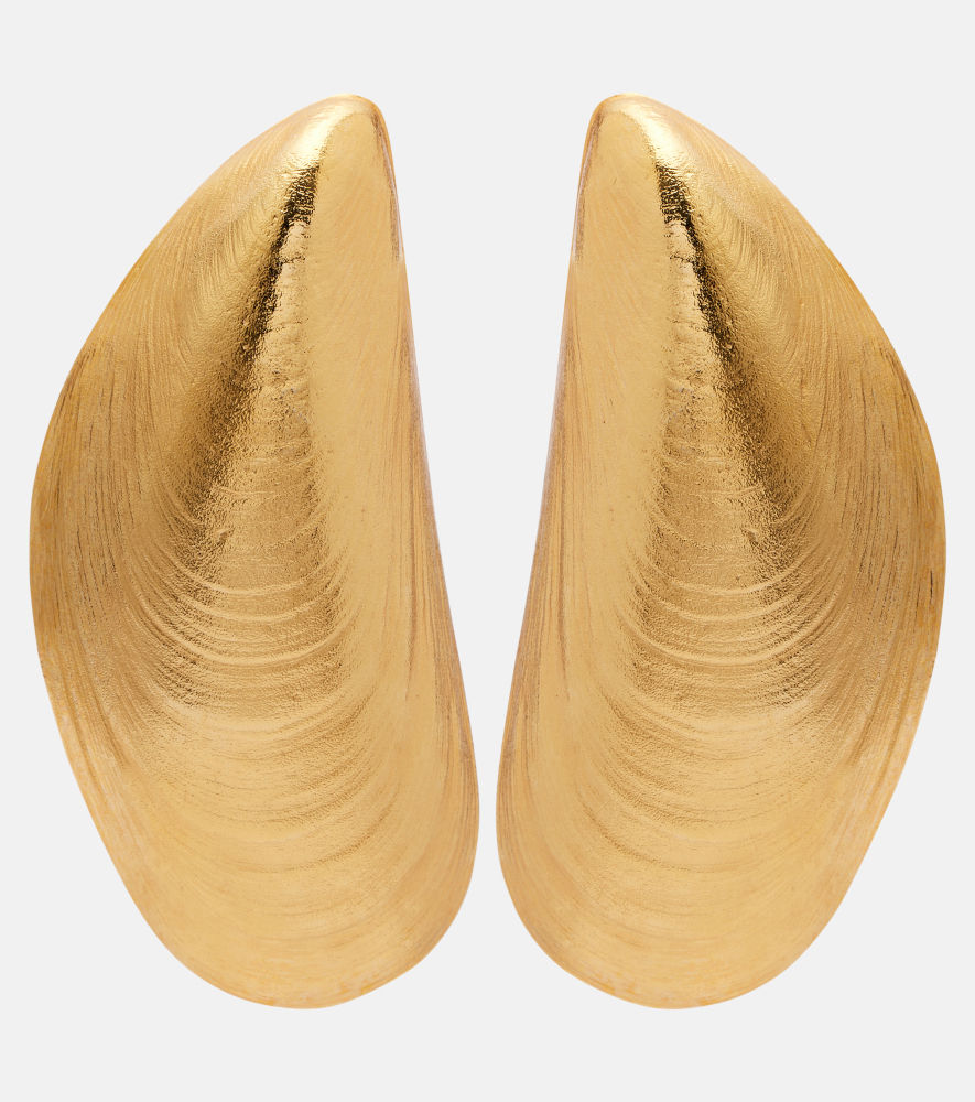 Concha dorada Pasador Jennifer Behr bañado en oro. MyTheresa