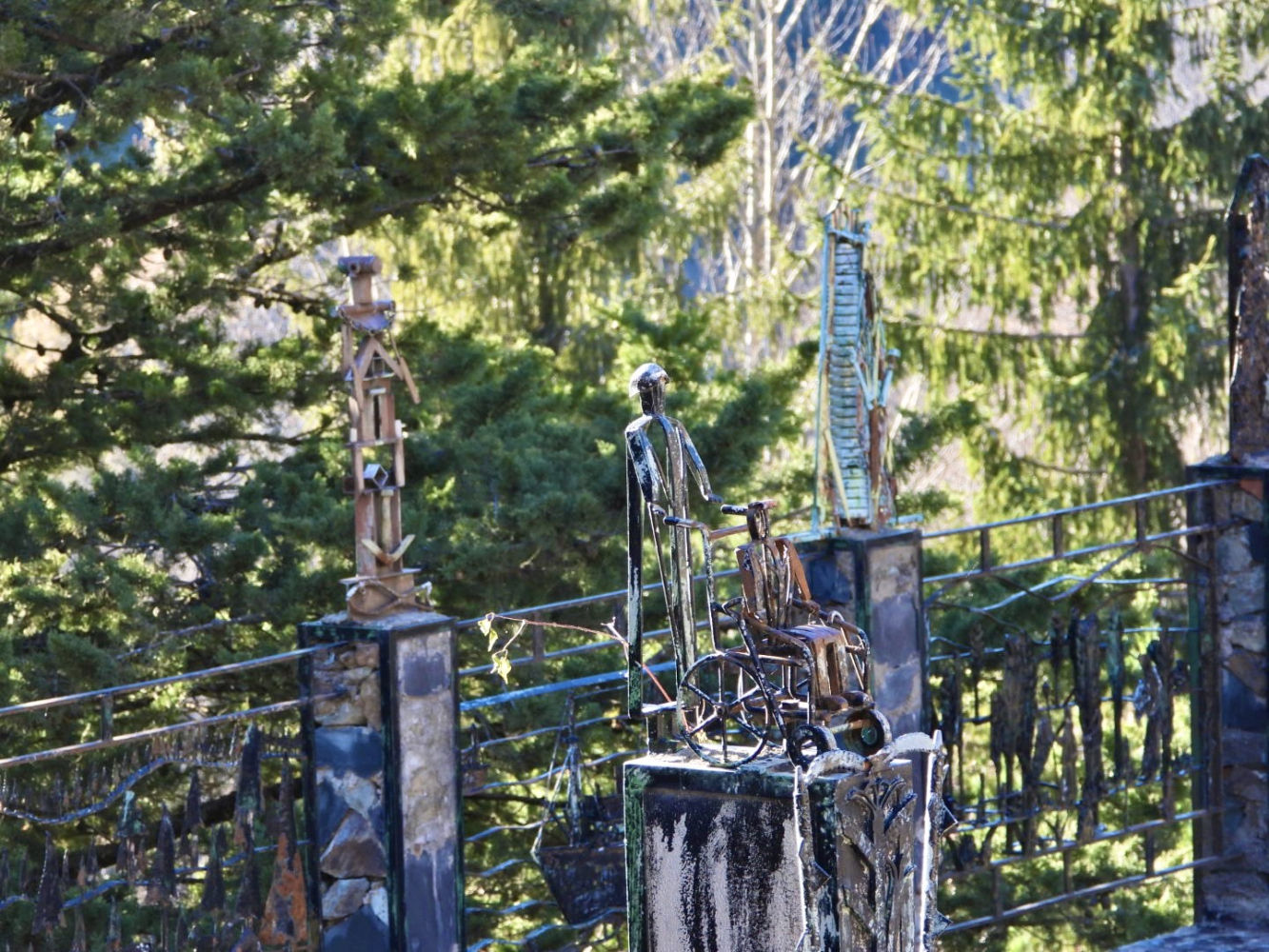 Esculturas oxidadas del Saló d’Art de Planès.