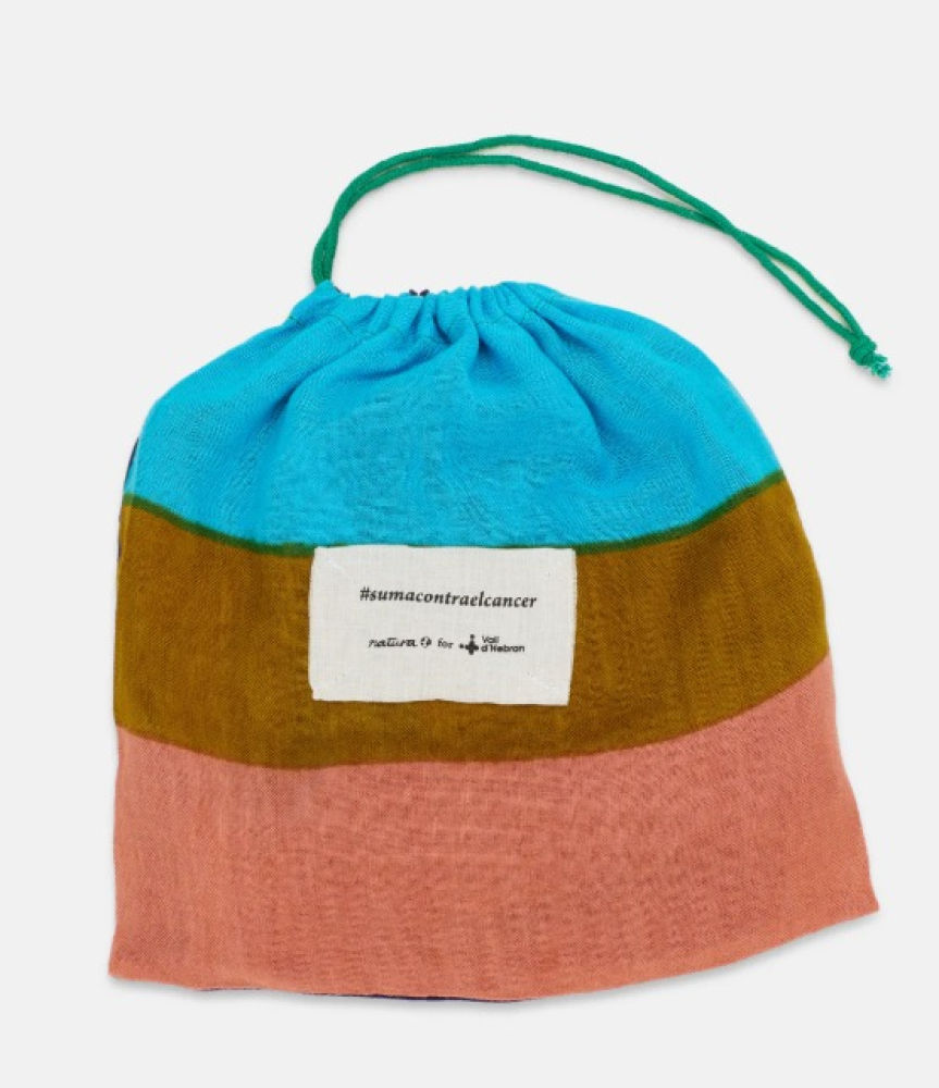 Pañuelo #SumaContraElCancer para ayudar a la investigación del campus Vall d’Hebron