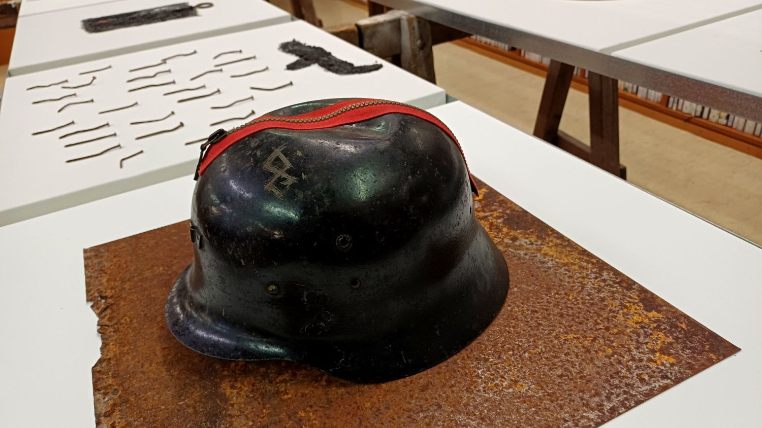 Toni Fàbregas convierte objetos en arte denuncia.