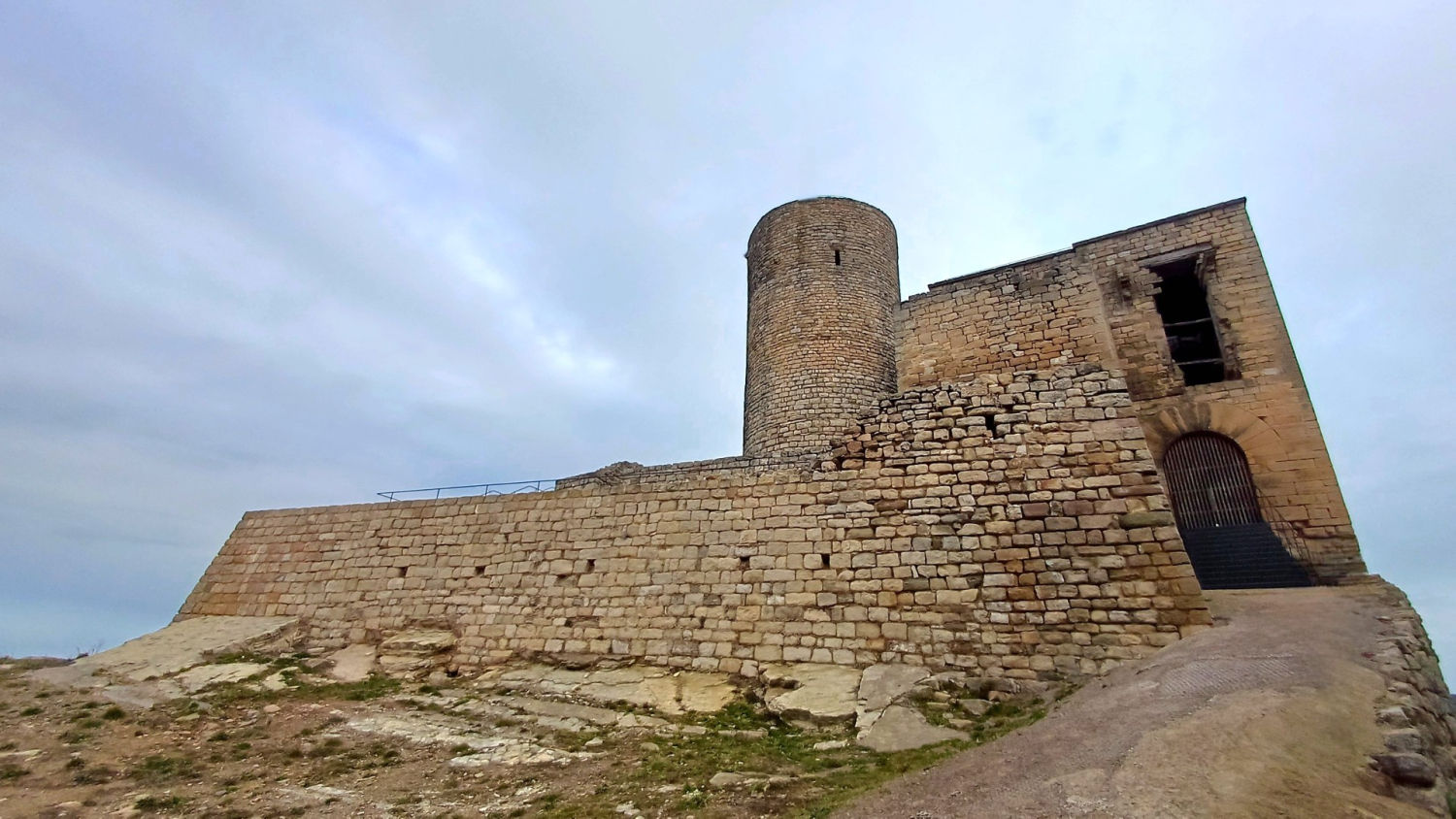 El castillo y su torre