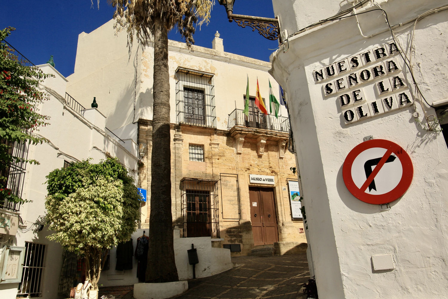 Un paseo por las calles de la localidad.