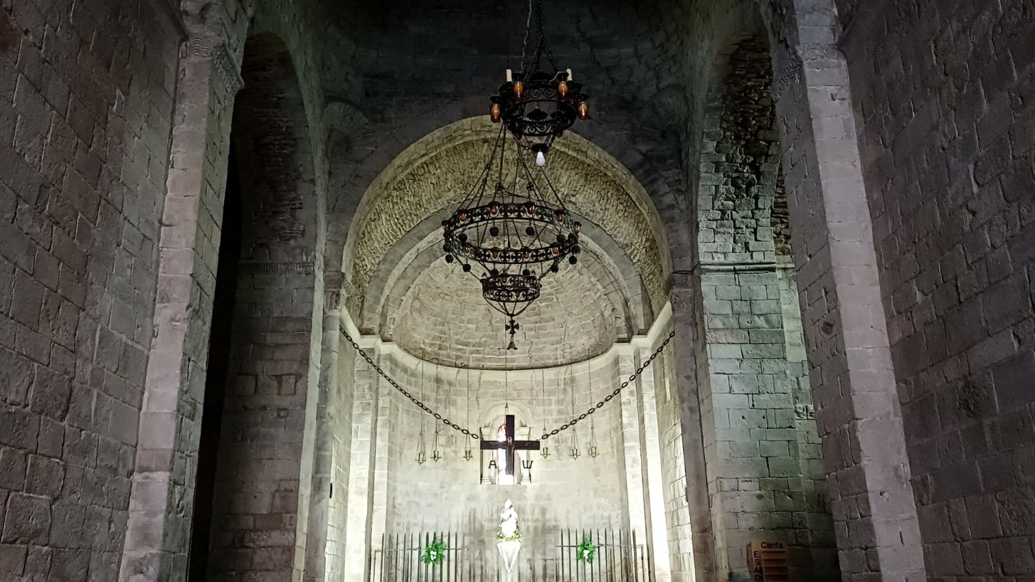 Iglesia de Santa Maria de l'Estany.