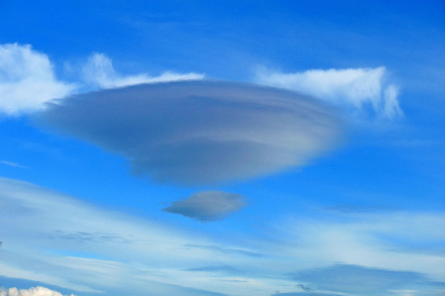 Nube lenticular.