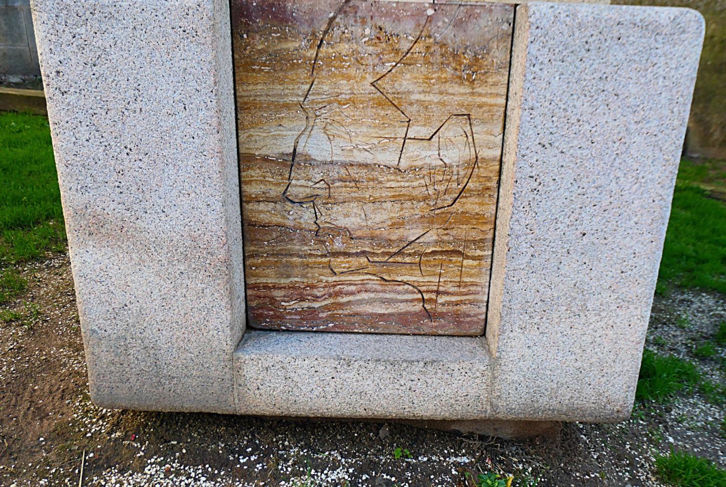 La silueta del rostro de Salvador Espriu.