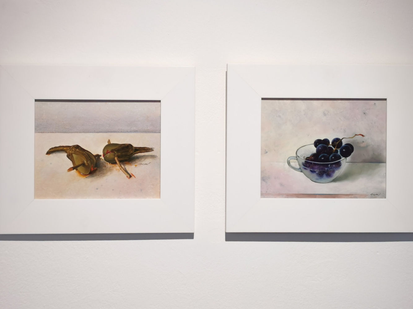 Dos de las obras de Vicenç Huedo.