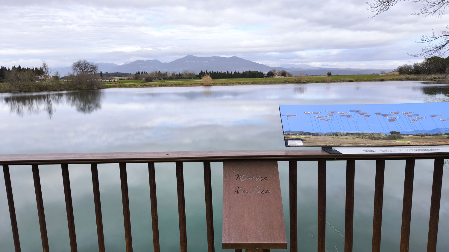 La Platja d’Espolla vista desde el mirador d'en Xicu.