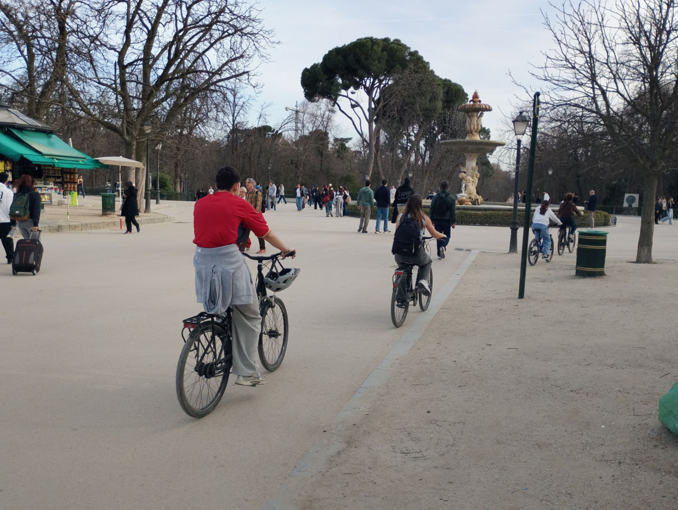 Paseo en bicicleta por El Retiro.