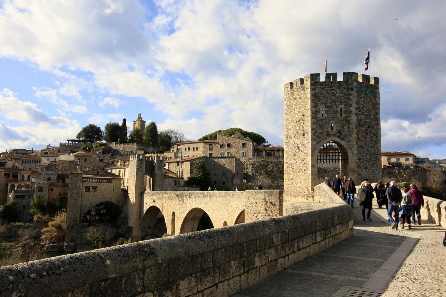 Vista de Besalú desde el puente.