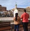 Yolanda Motos y Julio Escribano en el barrio de Orriols (València)