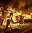 Varias motos arden durante una protesta contra el encarcelamiento del rapero Pablo Hasél en Barcelona