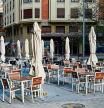La terraza de un bar durante el primer día de la desescalada de la segunda ola del coronavirus en una calle de Pamplona, Navarra (España), a 26 de noviembre de 2020. El Gobierno foral ha autorizado por el momento sólo la apertura de terrazas en espacios públicos al aire libre de bares, restaurantes y establecimientos de restauración. Por contra, el Gobierno de Navarra ha prorrogado el cierre de la hostelería para su consumo en interior hasta el 16 de diciembre. Además, se amplía hasta el 50% el aforo en las bibliotecas, museos, monumentos y salas de exposiciones, y hasta el 40% en cines, teatros, auditorios, circos de carpa y similares, así como recintos al aire libre.#{emoji}13; 26 NOVIEMBRE 2020;NAVARRA;DESESCALADA;SEGUNDA OLA;HOSTELERÍA;EUSKADI;PAÍS VASCO;PAMPLONA;CORONAVIRUS;ECONOMÍA;NEGOCIOS;COMERCIOS;CAFETERÍAS;RESTAURANTES#{emoji}13; Eduardo Sanz / Europa Press#{emoji}13; 26/11/2020