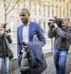 Abidal acude a los tribunales en Barcelona por el juicio sobre su trasplante de hígado.