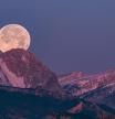 La luna llena en el Pedraforca.