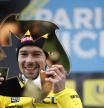 Roglic se apunta la París Niza tras resistir la emboscada de Simon Yates