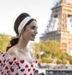 La serie 'Emily in Paris' tendrá subtítulos en las lenguas cooficiales de España
