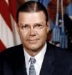 Fotografía oficial de Robert McNamara como secretario de Defensa en 1961