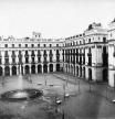La antigua plaza Real, sin estatuas.