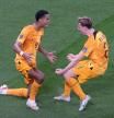 Doha (Qatar), 21/11/2022.- Cody Gakpo of the Netherlands celebrates scoring the 1-0 with Frenkie de Jong (R) during the FIFA World Cup 2022 group A soccer match between Senegal and the Netherlands at Al Thumama Stadium in Doha, Qatar, 21 November 2022. (Mundial de Fútbol, Países Bajos; Holanda, Catar) EFE/EPA/Mohamed Messara