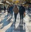 IMAGEN DE LOS PANOTS ( BALDOSAS) DE LAS RAMBLAS CON SU CARACTERISTA ONDULACIÓN QUE DATAN DE 1968 Y QUE SERAN RETIRADAS CON LA PRÓXIMA REMODELACIÓN DE DICHA RAMBLA