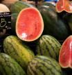 Algunos supermercados etiquetan erróneamente los melones y las sandías