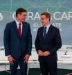 Pedro Sánchez y Alberto Núñez Feijóo hablan justo antes del comienzo del cara a cara de Atresmedia