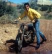 El regalo de Elvis Presley a sus amigos: 9 motos Triumph que ahora la marca está buscando