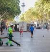 Un trabajador de la limpieza en Barcelona