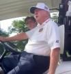 Donald Trump habla sobre Biden y Harris en un club de golf