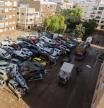 Coches apilados tras la dana en Benetússer (Valencia).