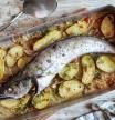 Pescadilla al horno con patatas, una receta muy fácil para el día a día