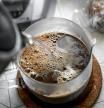 ¿Beber café al despertar hidrata o solo disimula la sed?