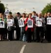 Familiares y amigos de las víctimas del 'Bloody Sunday' se manifiestan en Derry