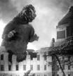 Godzilla, el monstruo por antonomasia, ha protagonizado una treintena de filmes, siempre con la destrucción como fondo