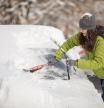 Cómo quitar la nieve y el hielo del coche sin dañarlo