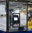 Dependienta de Ikea Valencia trabaja con las nuevas medidas de seguridad por la pandemia del coronavirus