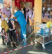FOTO: MANÉ ESPINOSA.PRIMERAS DOSIS DE LA VACUNA PFIZER-BIONTECH CONTRA LA COVID-19QUE SE ADMINISTRAN EN LA RESIDENCIA MIRADOR DE MATARÓ. LA RESIDENTE QUIMA ROQUETAS FUE LA PRIMERA EN VACUNARSE