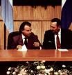 (L-R) Uruguayan President Luis Alberto Lacalle, Argentine President Raul Menem, Paraguayan President Andres Rodriguez and Brazilian President Fernando Collor de Mello talk before signing the Asuncion Treaty in the Central bank of Paraguay, in Asuncion, 26 March 1991. The treaty gave birth to the South American trading bloc Mercosur, which 10 years after its creation, is still periodically shaken by disputes involving its members. (Photo by AFP / AFP)