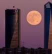 ¿Cómo nos afecta la superluna Rosa? Esto es lo que le ocurre a la Tierra con este fenómeno