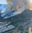 LV_El viento complica un incendio en Castellví de Rosanes que ya quema 20 hectáreas