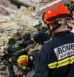 Los bomberos siguen buscando a una mujer en las ruinas del edificio de Peñíscola