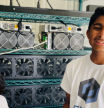 El joven de 14 años, Ishaan Thakur, y su hermana de 9, Aanya Thakur, se han pasado el último verano construyendo un negocio lucrativo a través de la extracción de criptomonedas. “Empezamos porque queríamos aprender sobre tecnología mientras ganábamos algo de dinero”, ha explicado Ishaan a los micrófonos de CNBC. Y lo han conseguido.