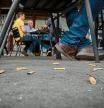 tabaco en terrazas, colillas en el suelo, fumadores- Foto Ana Jiménez