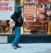 NEW YORK, NEW YORK - NOVEMBER 05: A person walks by a sign advertising employment at a fast-food restaurant on November 05, 2021 in New York City. Markets were higher in morning trading as new Labor Department numbers showed that nonfarm payrolls increased by 531,000 for the month of October, above expectations. The jobless rate is expected to edge down to 4.7%. Spencer Platt/Getty Images/AFP == FOR NEWSPAPERS, INTERNET, TELCOS & TELEVISION USE ONLY ==