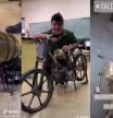 Crea una moto que funciona con agua salada y se hace viral en TikTok