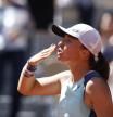 Tennis - French Open - Roland Garros, Paris, France - June 1, 2022 Poland's Iga Swiatek celebrates winning her quarter final match against Jessica Pegula of the U.S. REUTERS/Yves Herman